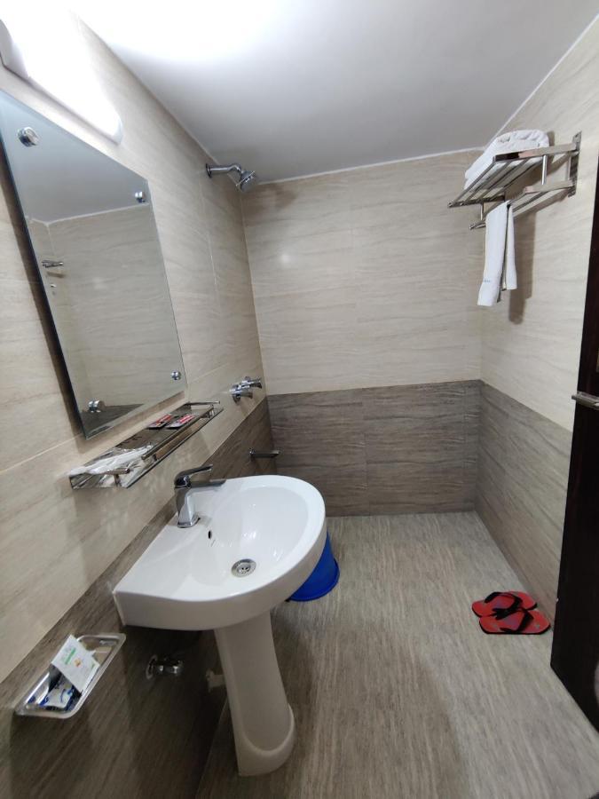 Hotel Sea Moon Koks Badźar Zewnętrze zdjęcie