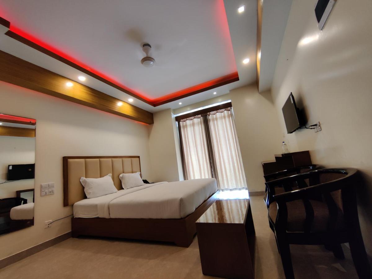 Hotel Sea Moon Koks Badźar Zewnętrze zdjęcie